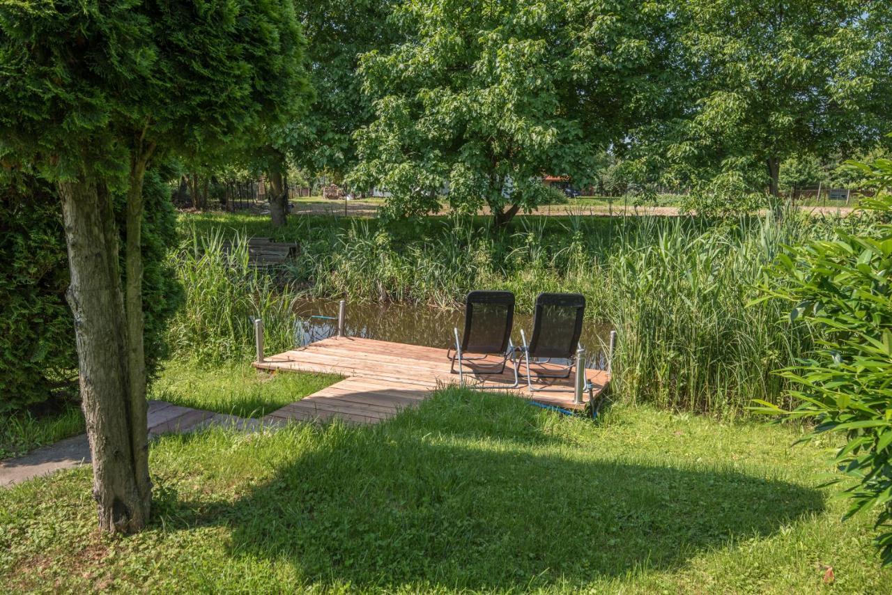 Posteleki Vendeghaz-Nyugalom Szigetei Villa Gyula Bagian luar foto