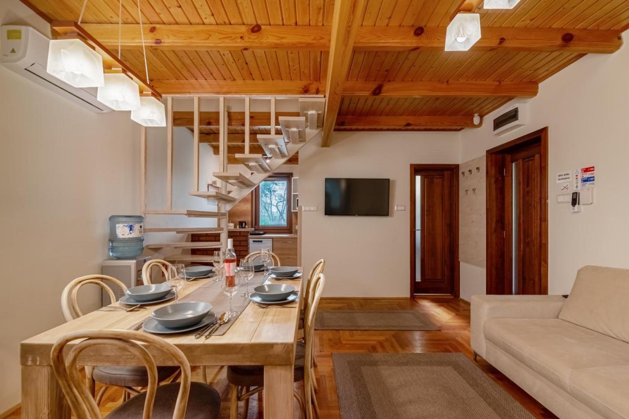 Posteleki Vendeghaz-Nyugalom Szigetei Villa Gyula Bagian luar foto